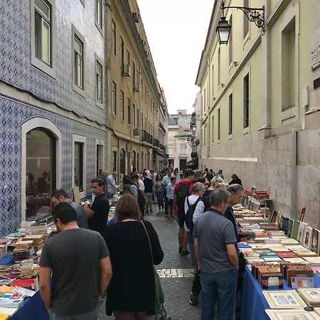 Guest Chiado Lägenhet *